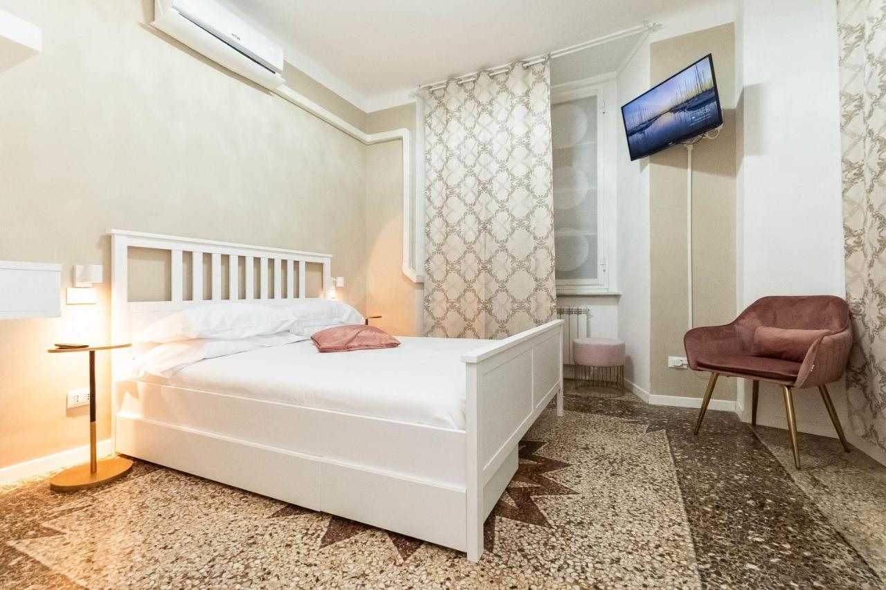 Cattedrale Di San Lorenzo Rooms جنوة المظهر الخارجي الصورة